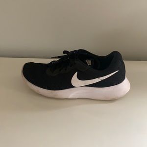Nike sneakers women
